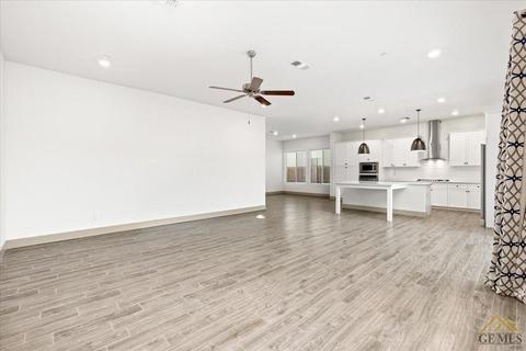 9308 Manor Forest Ln, Shafter, CA 93263 photo 10