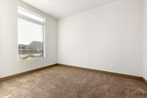 9308 Manor Forest Ln, Shafter, CA 93263 photo 34