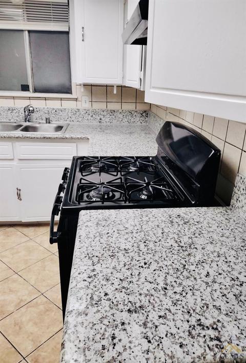 231 Elowin Ct, Visalia, CA 93291 photo 7