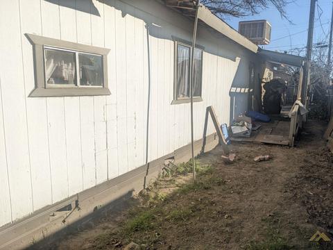 433 Wilson St, Arvin, CA 93203 photo 14