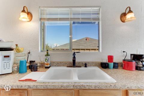 511 Harding Ave, Taft, CA 93268 photo 17