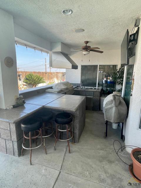 912 Philippine St, Taft, CA 93268 photo 6