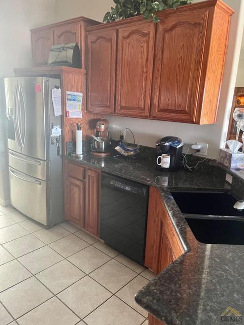 912 Philippine St, Taft, CA 93268 photo 17
