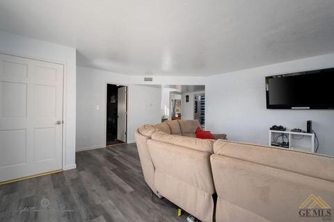 22100 Park Dr, Tehachapi, CA 93561 photo 14