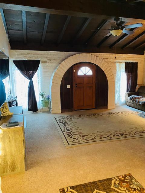 301 5th St, Taft, CA 93268 photo 4