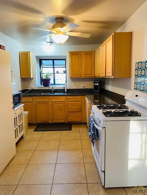 301 5th St, Taft, CA 93268 photo 3