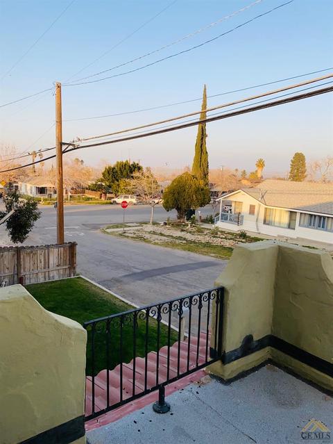 301 5th St, Taft, CA 93268 photo 9