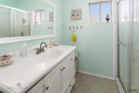 606 Fillmore St, Taft, CA 93268 photo 16