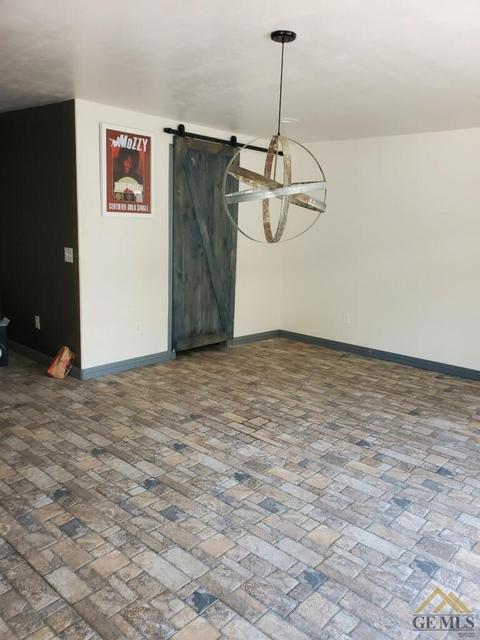 1027 E 18th St, Bakersfield, CA 93305 photo 15