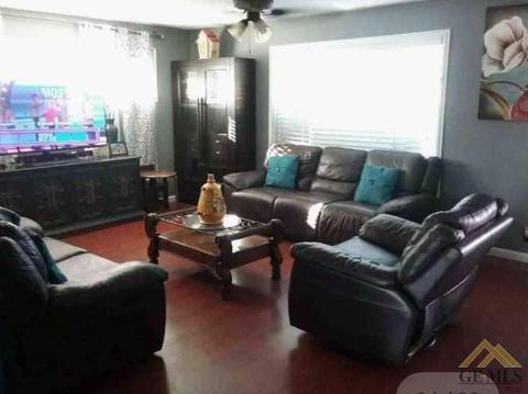 1027 E 18th St, Bakersfield, CA 93305 photo 2
