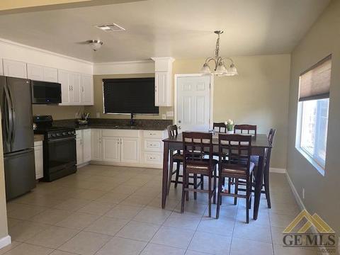 240 W 3rd St, Buttonwillow, CA 93206 photo 2