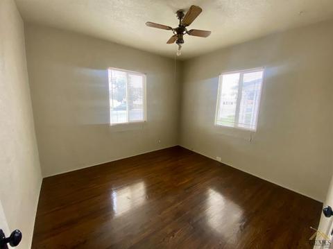 316 E St, Wasco, CA 93280 photo 9