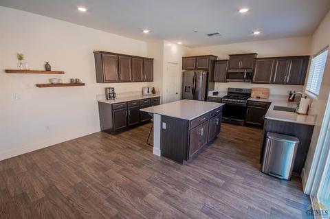 9646 Silver Falls Ave, Shafter, CA 93263 photo 17