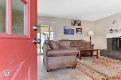 5931 Wright Ave, Bakersfield, CA 93308 photo 3
