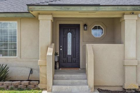 111 Madison St, Taft, CA 93268 photo 4