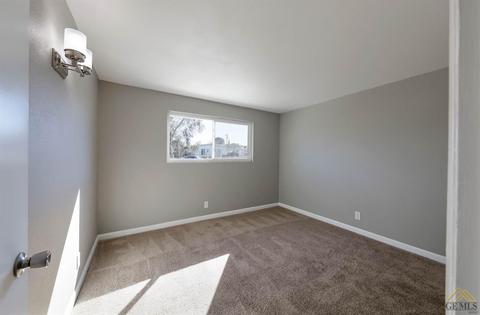 400 W Moyer St, Ridgecrest, CA 93555 photo 9