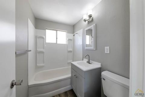 400 W Moyer St, Ridgecrest, CA 93555 photo 8