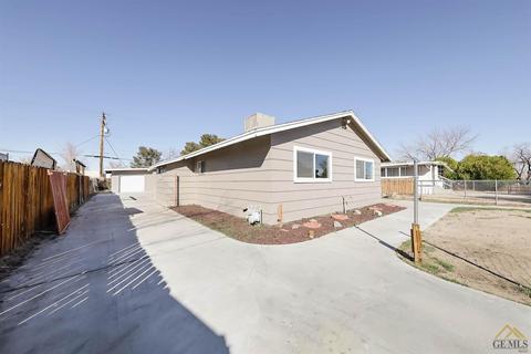 400 W Moyer St, Ridgecrest, CA 93555 photo 2