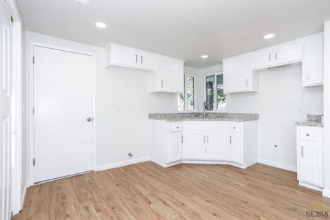 1130 N Patsy Dr, Porterville, CA 93257 photo 7
