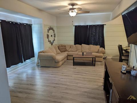 429 D St, Taft, CA 93268 photo 8