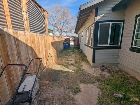 429 D St, Taft, CA 93268 photo 5