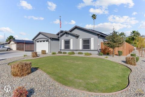 3958 Moss St, Bakersfield, CA 93312 photo 3