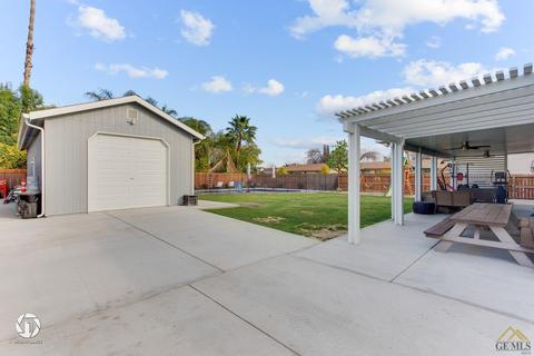 3958 Moss St, Bakersfield, CA 93312 photo 35