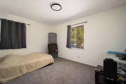 7153 E Wilson Rd, Bakersfield, CA 93307 photo 14