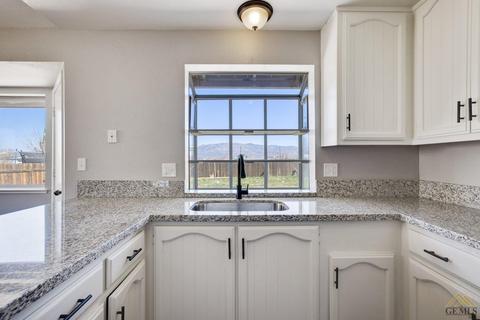 21430 Santa Maria Dr, Tehachapi, CA 93561 photo 17