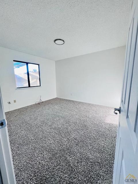 512 Danielle St, Bakersfield, CA 93306 photo 12
