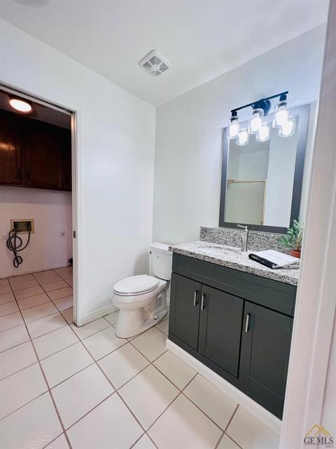 512 Danielle St, Bakersfield, CA 93306 photo 14