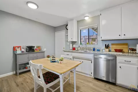 21200 Madre St, Tehachapi, CA 93561 photo 13