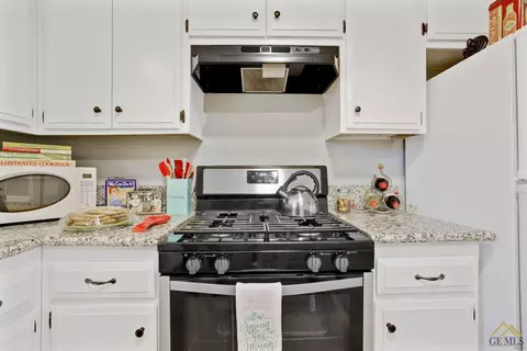21200 Madre St, Tehachapi, CA 93561 photo 16