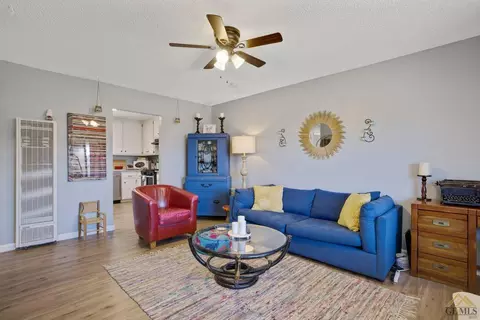 21200 Madre St, Tehachapi, CA 93561 photo 9