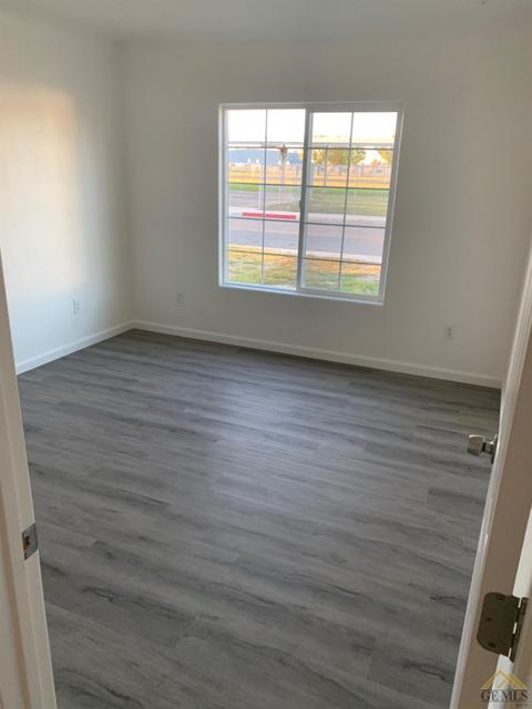 201 Atlantic Ave, Shafter, CA 93263 photo 8