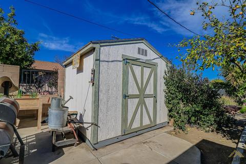 910 Dover St, Delano, CA 93215 photo 23