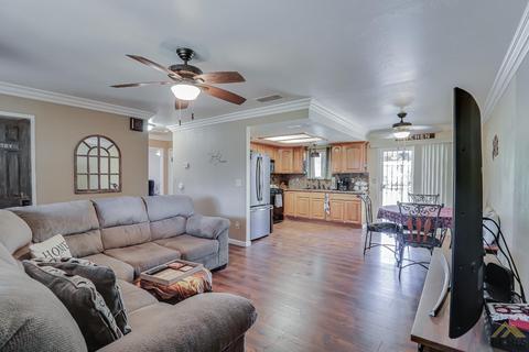 910 Dover St, Delano, CA 93215 photo 8
