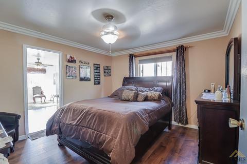 910 Dover St, Delano, CA 93215 photo 16