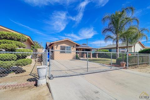 910 Dover St, Delano, CA 93215 photo 3