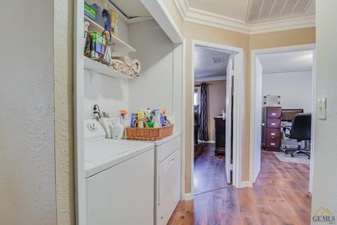 910 Dover St, Delano, CA 93215 photo 13