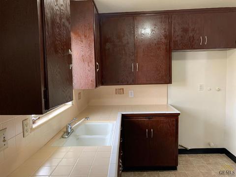102 Jefferson St, Taft, CA 93268 photo 6