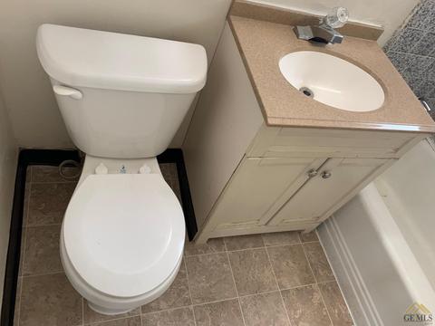 102 Jefferson St, Taft, CA 93268 photo 8
