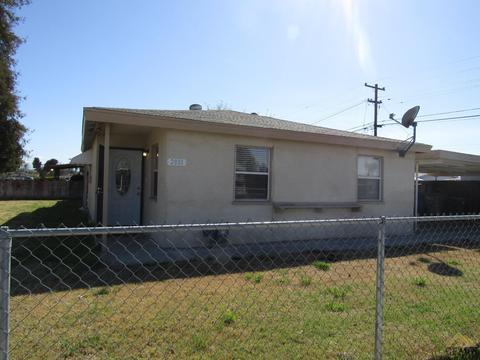 2801 Echo Ave, Bakersfield, CA 93304 photo 2