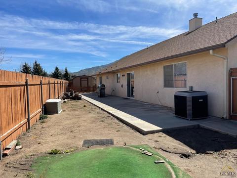 18040 Swaps Ct, Tehachapi, CA 93561 photo 10