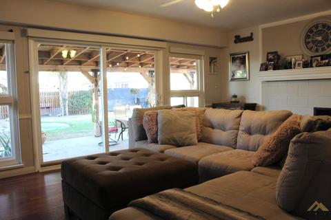 1500 Sunset St, Wasco, CA 93280 photo 4