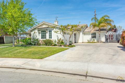 574 Butte Ct, Shafter, CA 93263 photo 2