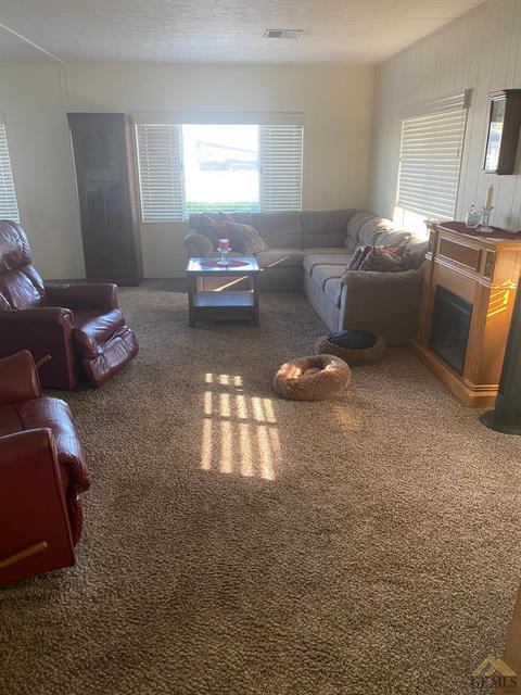 400 E Roberts Ln, Bakersfield, CA 93308 photo 8