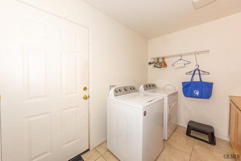 27981 Hialeah Dr, Tehachapi, CA 93561 photo 28