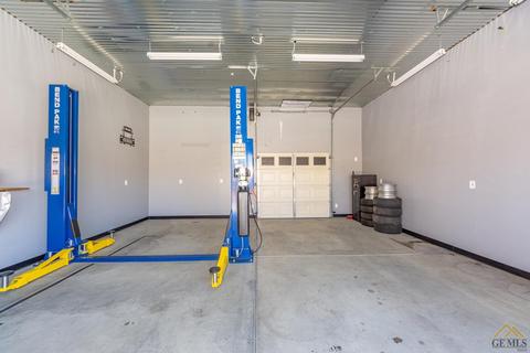 27981 Hialeah Dr, Tehachapi, CA 93561 photo 4
