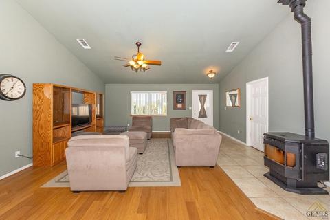 27981 Hialeah Dr, Tehachapi, CA 93561 photo 9